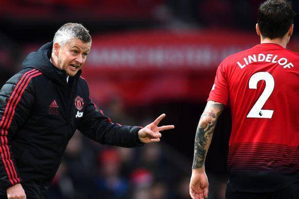  埃弗顿防线漏洞频现，主场惨败曼联暴露防守顽疾